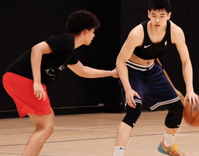 关于CBA季后赛倒计时，孟菲斯灰熊关键时刻更衣室发声，细节引发关注，引发热议，控场能力受关注的信息