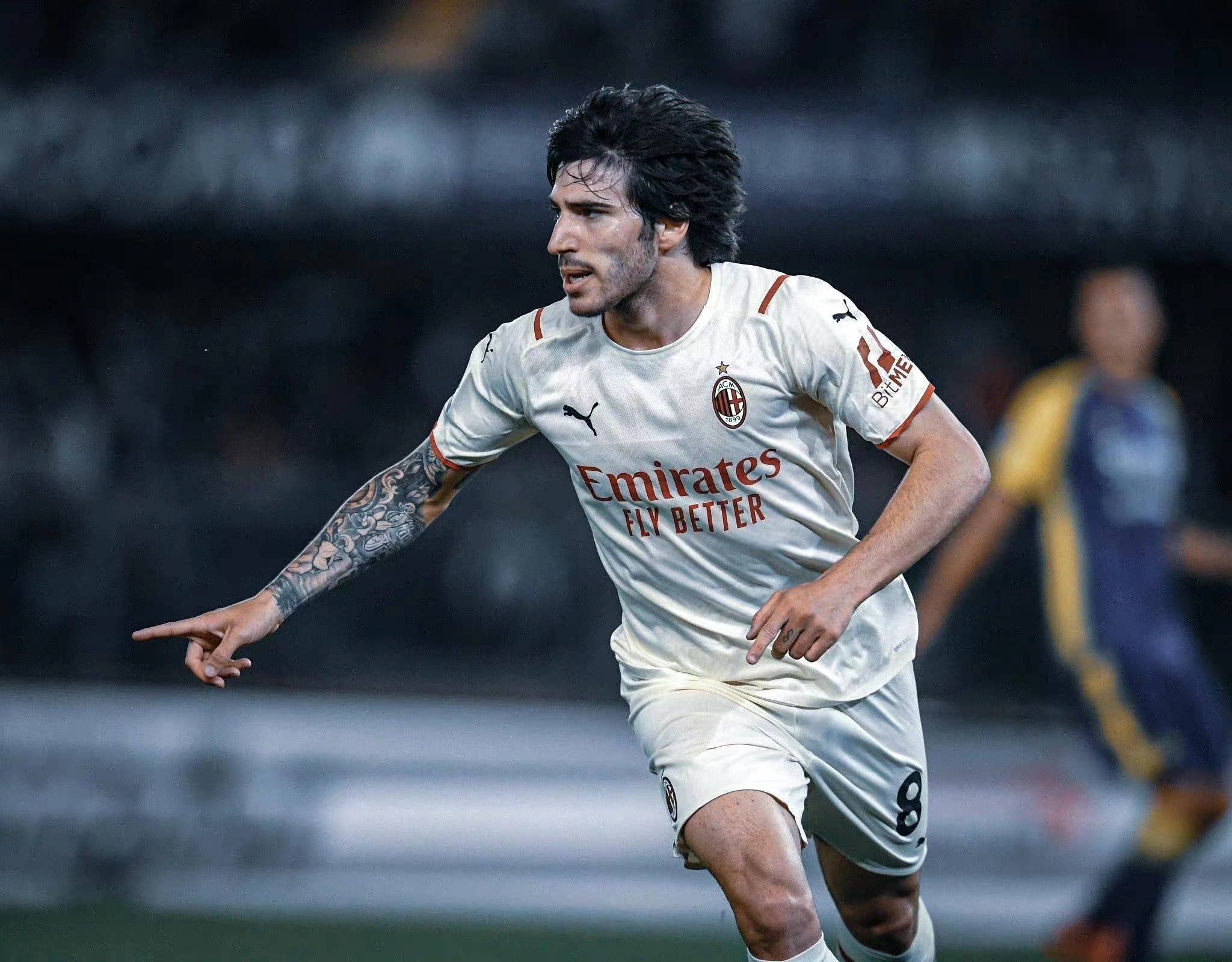 集结日丹佛掘金调整名单以备意甲，造点机会环节打磨，赛场秩序良好，心理建设被强调的简单介绍